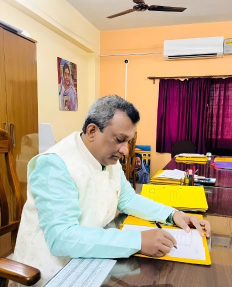 Secretary of Uttaran Institute